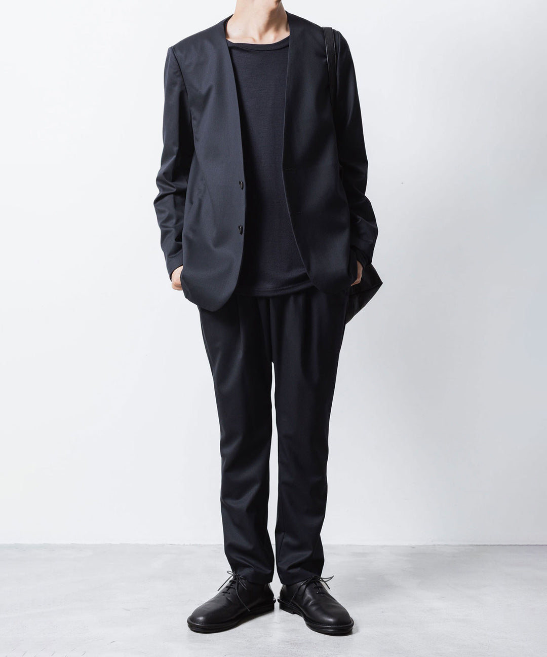 ATTACHMENT アタッチメントのT/W/SI STRETCH GABARDINE REGULAR FIT EASY TROUSERS - D.NAVYの公式通販サイトsession福岡セレクトショップ