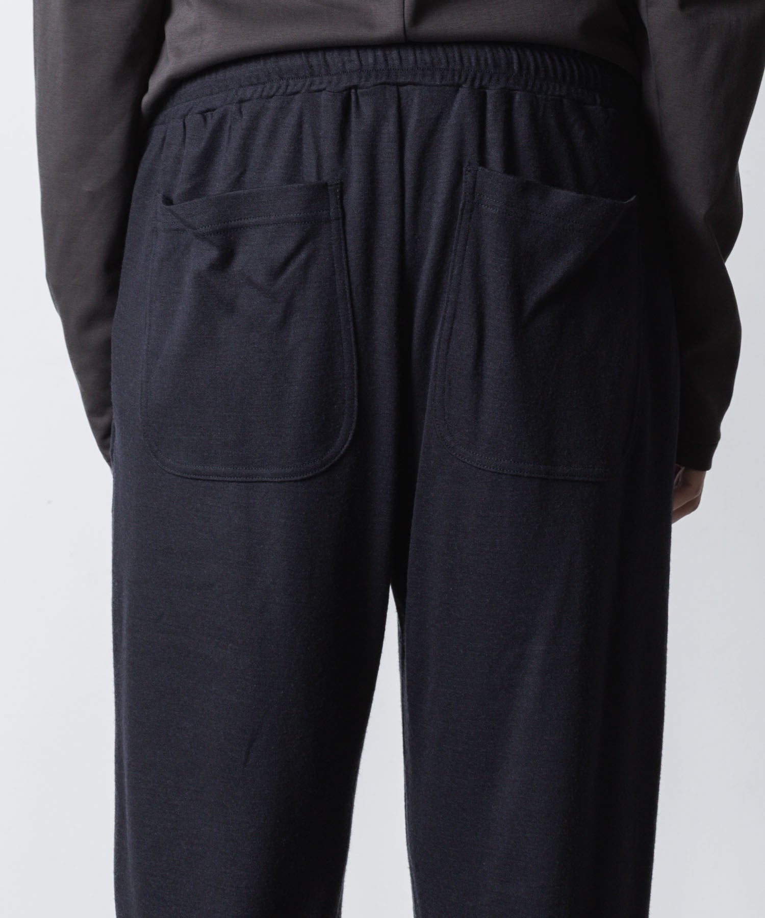 ATTACHMENT アタッチメントの1/60 WOOL SMOOTH SLIM FIT LOUNGE TROUSERS - NAVYの公式通販サイトsession福岡セレクトショップ