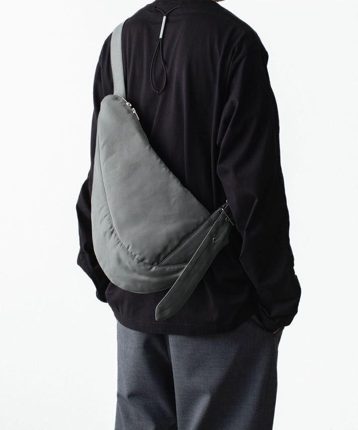 VEIN ヴェインのREVERSE SATIN SHOULDER BAG - KHAKIの公式通販サイトsession福岡セレクトショップ
