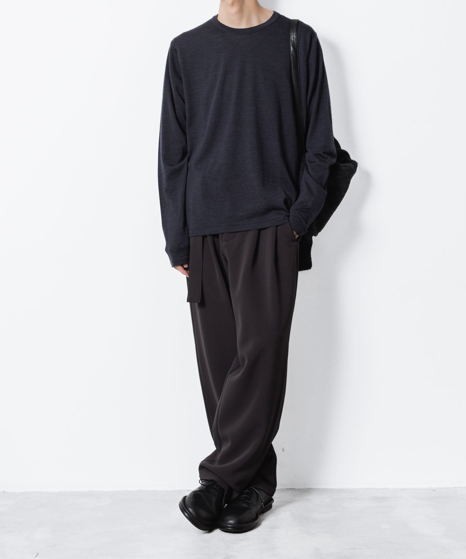 ATTACHMENT アタッチメントの× JOHN SMEDLEY MERINO EXTRAFINE WELTED CREW NECK L/S - D.NAVYの公式通販サイトsession福岡セレクトショップ