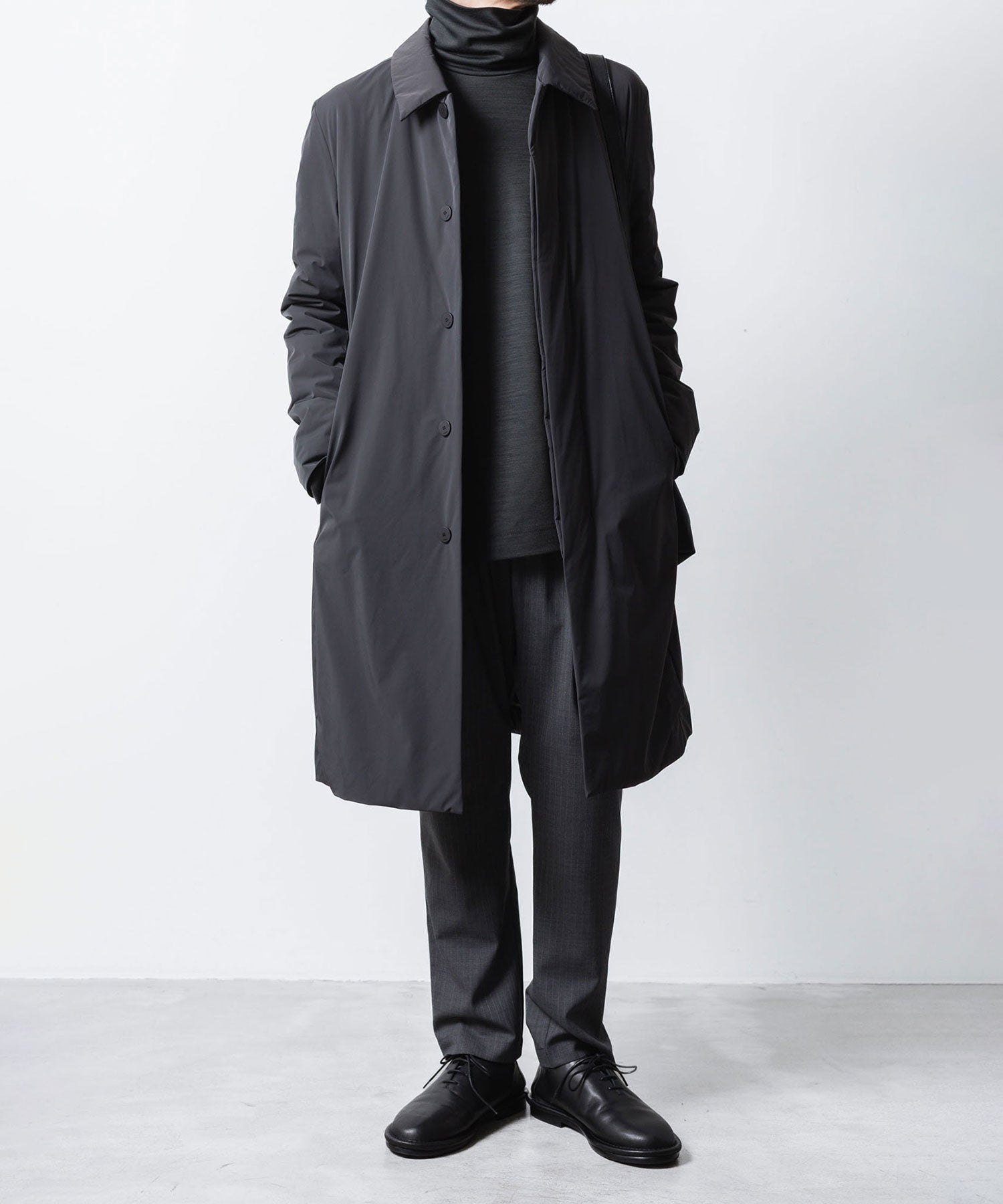 ATTACHMENT アタッチメントのT/W/SI STRETCH GABARDINE REGULAR FIT EASY TROUSERS - S.GRAYの公式通販サイトsession福岡セレクトショップ