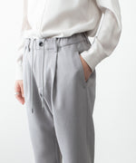 画像をギャラリービューアに読み込む, ATTACHMENT アタッチメントのPE STRETCH DOUBLE CLOTH REGULAR FIT EASY TROUSERS - L.GRAYの公式通販サイトsession福岡セレクトショップ
