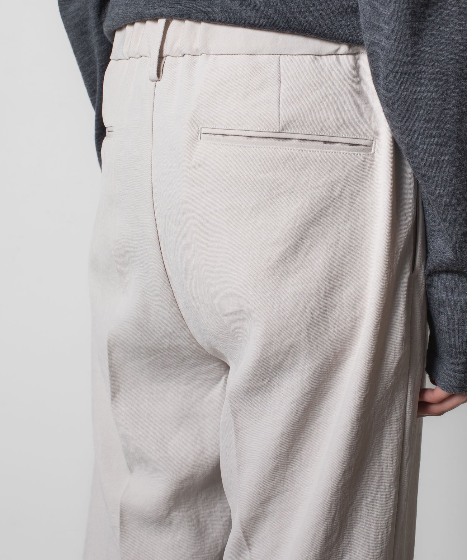 VEIN ヴェインのPE KERSEY 1TUCK TROUSERS - L.BEIGEの公式通販サイトsession福岡セレクトショップ