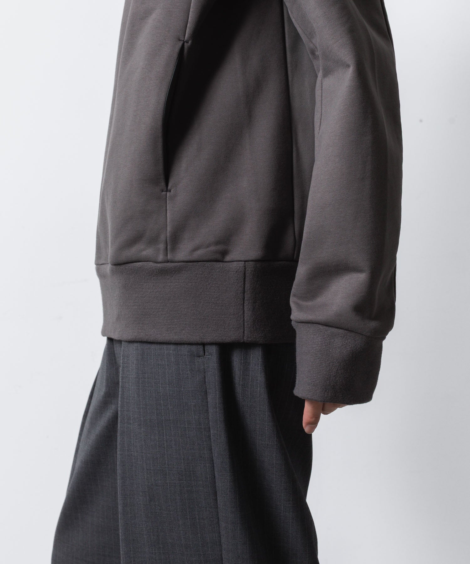 ATTACHMENT アタッチメントのCO STRECH TERRY PULLOVER - D.GRAYの公式通販サイトsession福岡セレクトショップ