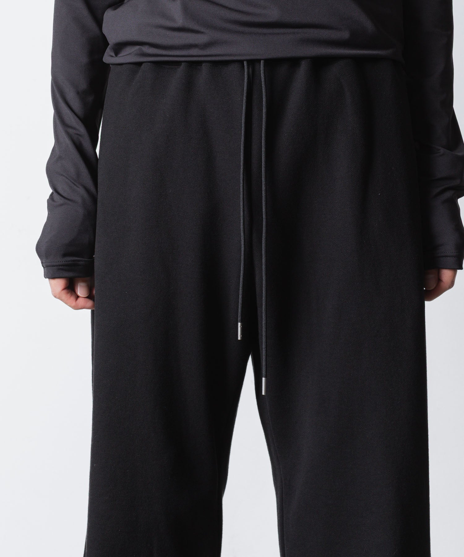 VEIN ヴェインのJUMBERCA TERRY CUT OFF BAGGY TROUSERS - BLACKの公式通販サイトsession福岡セレクトショップ