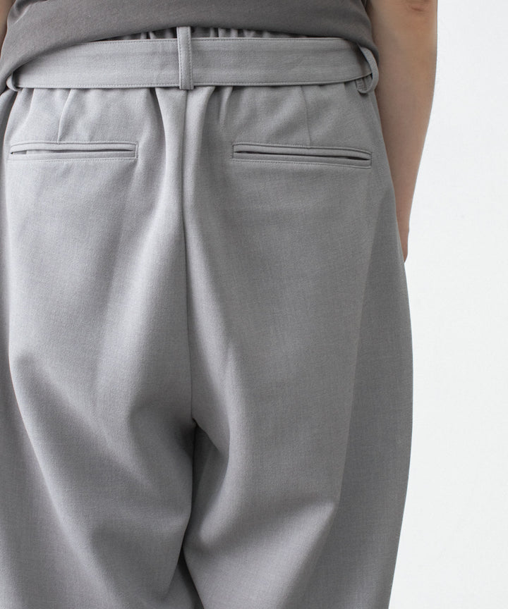 ATTACHMENT アタッチメントのPE STRETCH DOUBLE CLOTH BELTED WIDE TAPERED TROUSERS - L.GRAYの公式通販サイトsession福岡セレクトショップ