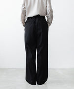 画像をギャラリービューアに読み込む, ATTACHMENT アタッチメントのWO/TA STRETCH TRO 1TUCK WIDE TROUSERS - BLACKの公式通販サイトsession福岡セレクトショップ
