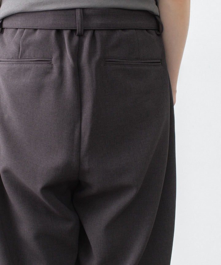 ATTACHMENT アタッチメントのPE STRETCH DOUBLE CLOTH BELTED WIDE TAPERED TROUSERS - D.BROWNの公式通販サイトsession福岡セレクトショップ