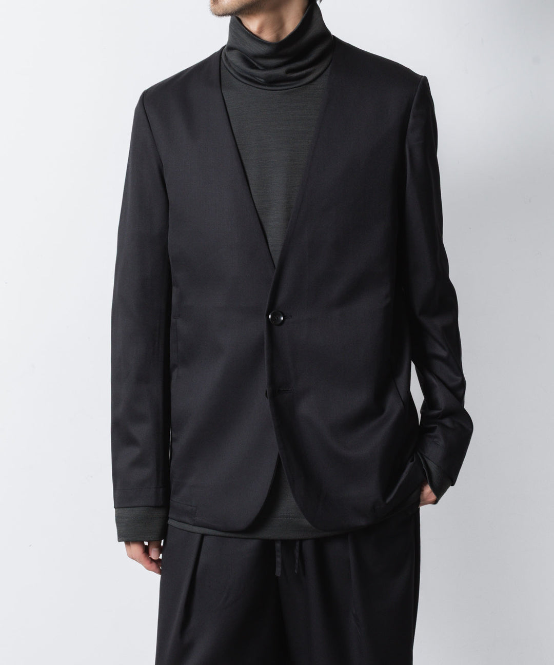 ATTACHMENT アタッチメントのT/W/SI STRETCH GABARDINE COLLARLESS JKT - BLACKの公式通販サイトsession福岡セレクトショップ
