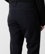 画像をギャラリービューアに読み込む, ATTACHMENT アタッチメントのPE STRETCH DOUBLE CLOTH NARROW TROUSERS - NAVY 公式通販サイトsession福岡セレクトショップ
