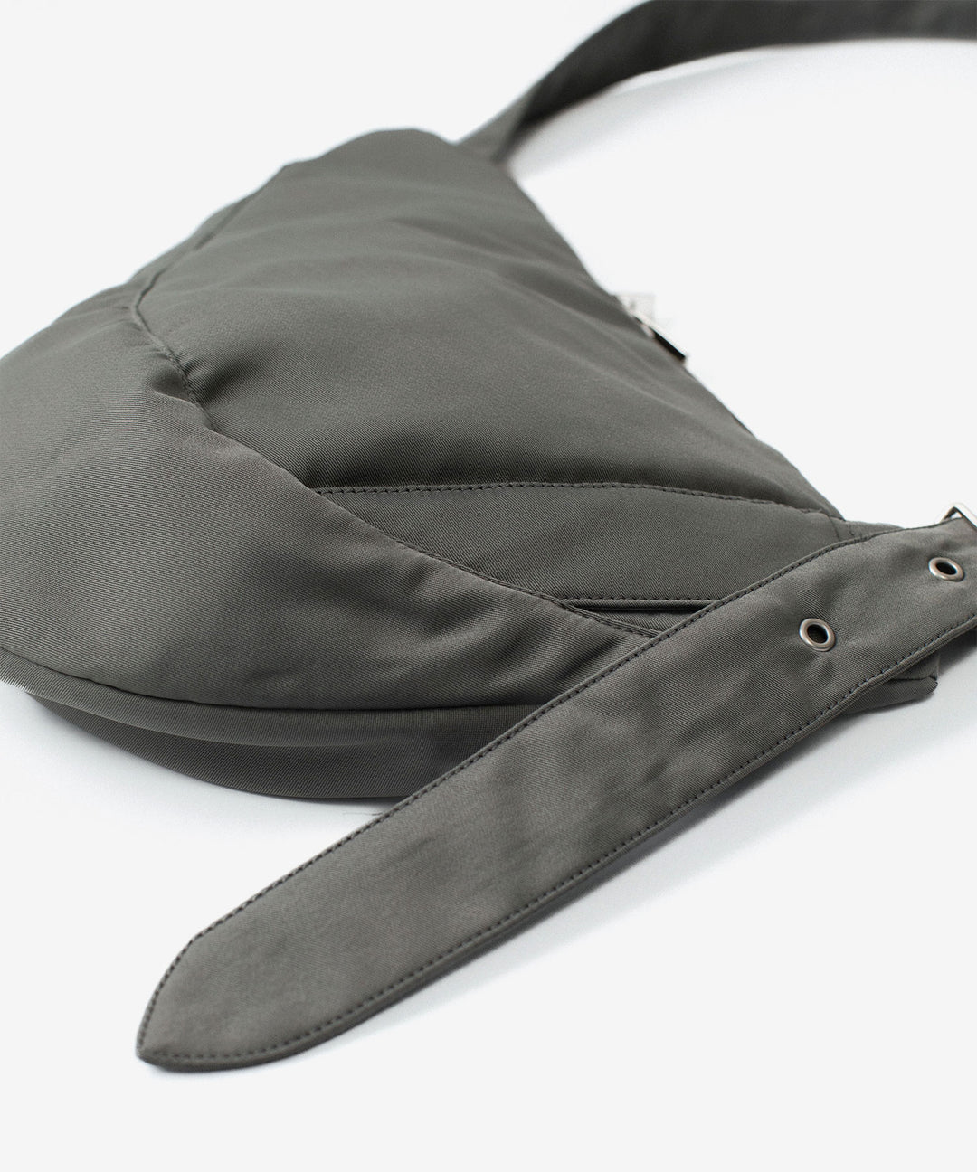 VEIN ヴェインのREVERSE SATIN SHOULDER BAG - KHAKIの公式通販サイトsession福岡セレクトショップ