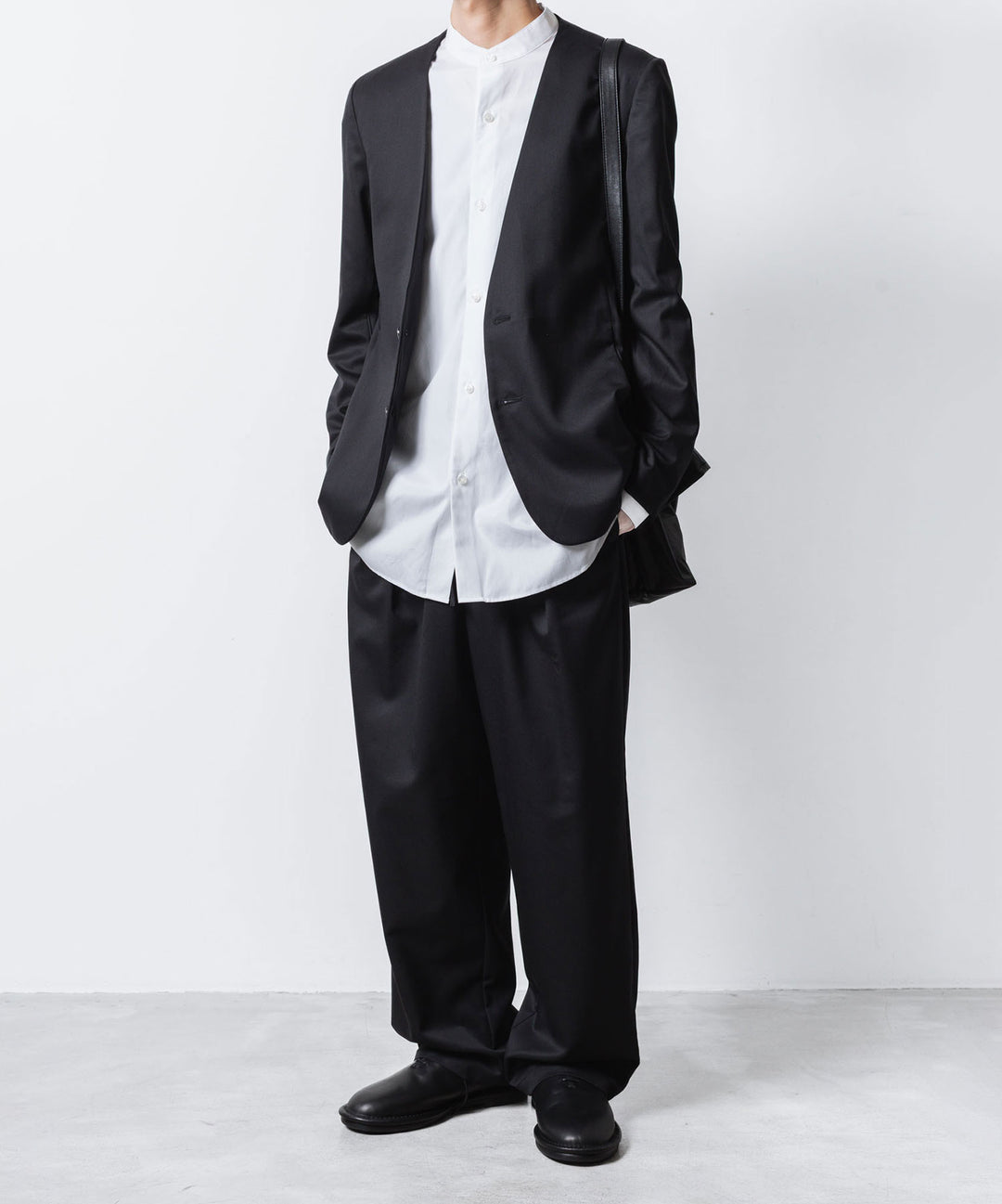 ATTACHMENT アタッチメントのT/W/SI STRETCH GABARDINE COLLARLESS JKT - BLACKの公式通販サイトsession福岡セレクトショップ