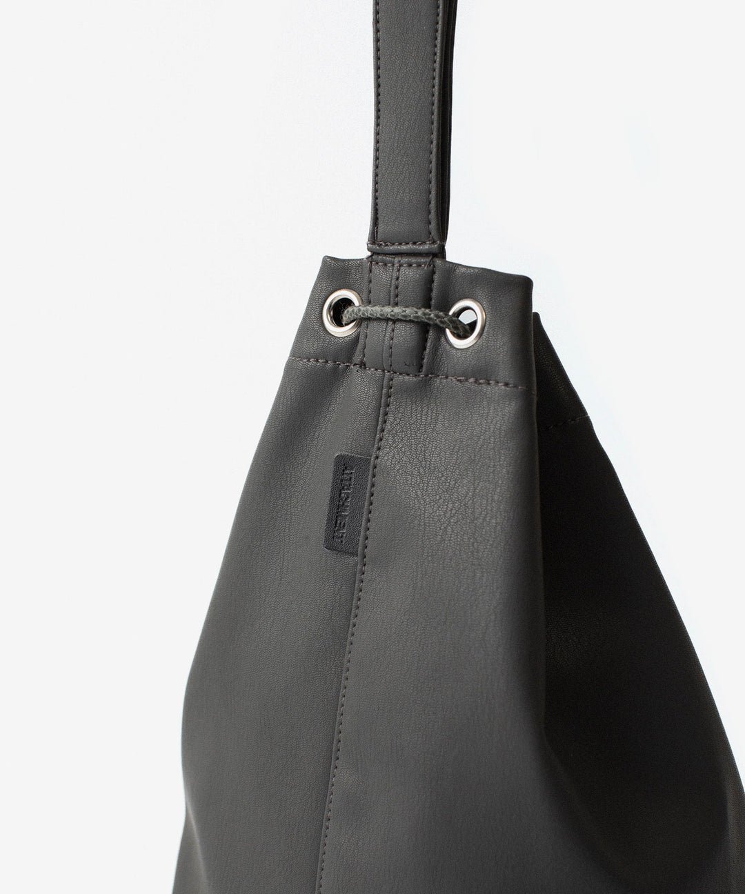 ATTACHMENT / EXCLUSIVE ITEMアタッチメントのSYNTHETIC LEATHER SMALL BUCKET BAG - GRAYの公式通販サイトsession福岡セレクトショップ