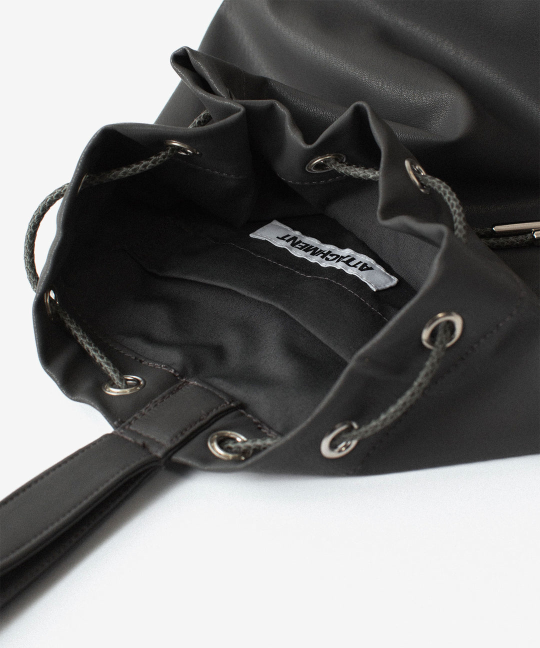 ATTACHMENT / EXCLUSIVE ITEMアタッチメントのSYNTHETIC LEATHER SMALL BUCKET BAG - GRAYの公式通販サイトsession福岡セレクトショップ