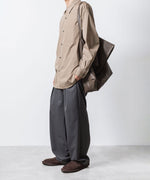 画像をギャラリービューアに読み込む, ATTACHMENT アタッチメントのT/W/SI STRETCH GABARDINE 1TUCK EASY TROUSERS - S.GRAYの公式通販サイトsession福岡セレクトショップ
