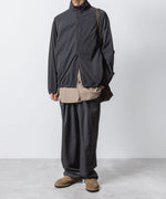 画像をギャラリービューアに読み込む, ATTACHMENT アタッチメントのT/W/SI STRETCH GABARDINE 1TUCK EASY TROUSERS - S.GRAYの公式通販サイトsession福岡セレクトショップ
