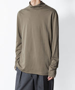 画像をギャラリービューアに読み込む, ATTACHMENT アタッチメントのCOTTON DOUBLE FACE SLIM FIT HIGHNECK L/S TEE - CAMELの公式通販サイトsession福岡セレクトショップ
