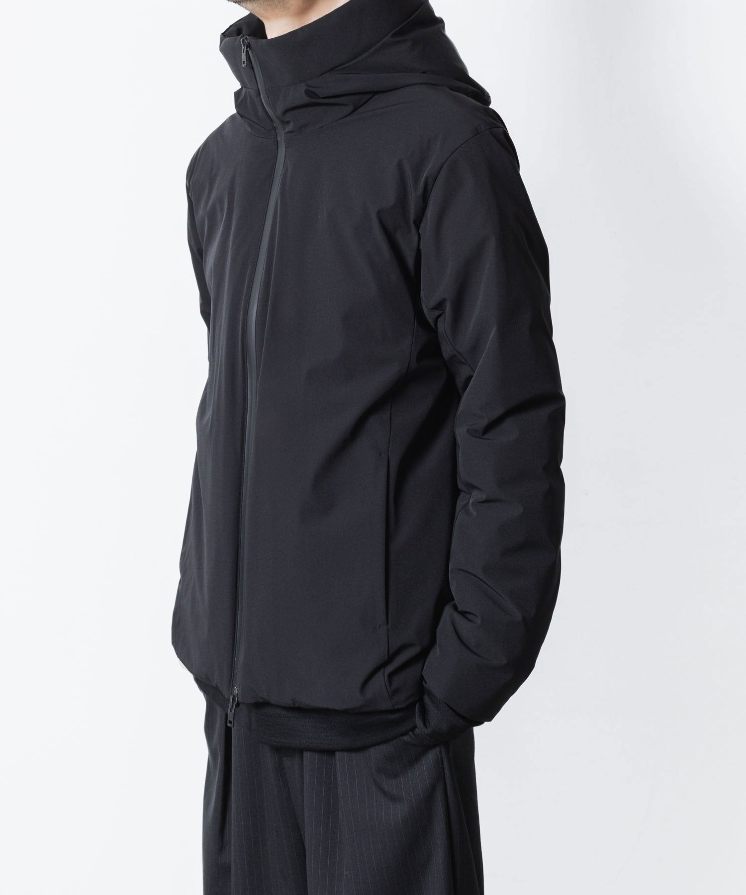 ATTACHMENT アタッチメントの3LAYER LIGHT TAFFETA HOODED DOWN JACKET - BLACKの公式通販サイトsession福岡セレクトショップ