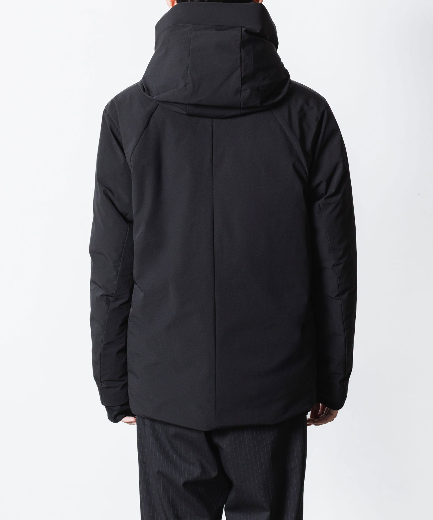 ATTACHMENT アタッチメントの3LAYER LIGHT TAFFETA HOODED DOWN JACKET - BLACKの公式通販サイトsession福岡セレクトショップ