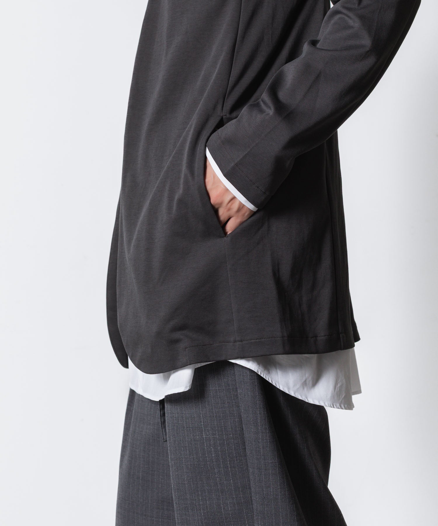 ATTACHMENT アタッチメントのCOTTON DOUBLE FACE COLLARLESS CARDIGAN - D.GRAYの公式通販サイトsession福岡セレクトショップ
