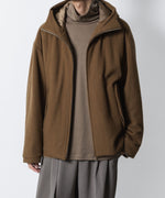 画像をギャラリービューアに読み込む, ATTACHMENT アタッチメントのWOOL SHAGGY PADDING HOODED JACKET - CAMELの公式通販サイトsession福岡セレクトショップ
