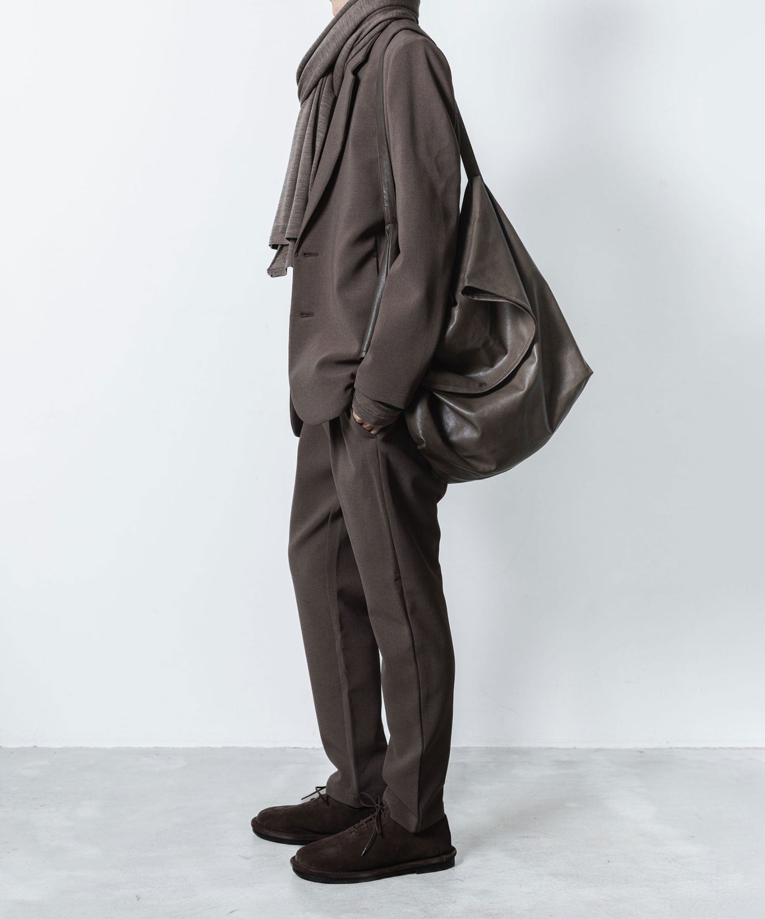 ATTACHMENT アタッチメントのPE STRETCH DOUBLE CLOTH REGULAR FIT EASY TROUSERS - D.KH GRAYの公式通販サイトsession福岡セレクトショップ