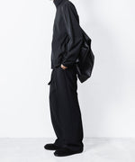 画像をギャラリービューアに読み込む, ATTACHMENT アタッチメントのPE STRETCH DOUBLE CLOTH BELTED STRAIGHT TROUSERS - BLACKの公式通販サイトsession福岡セレクトショップ
