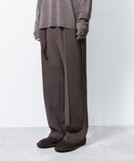 画像をギャラリービューアに読み込む, ATTACHMENT アタッチメントのPE STRETCH DOUBLE CLOTH BELTED STRAIGHT TROUSERS - D.KH GRAYの公式通販サイトsession福岡セレクトショップ
