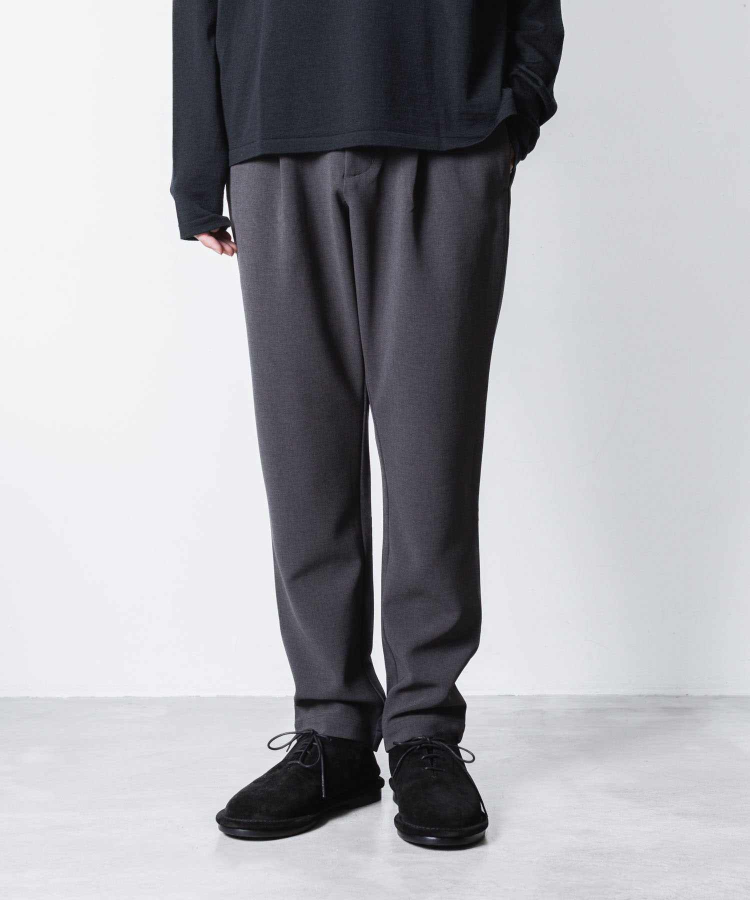 ATTACHMENT アタッチメントのPE STRETCH DOUBLE CLOTH REGULAR FIT EASY TROUSERS - X.GRAYの公式通販サイトsession福岡セレクトショップ