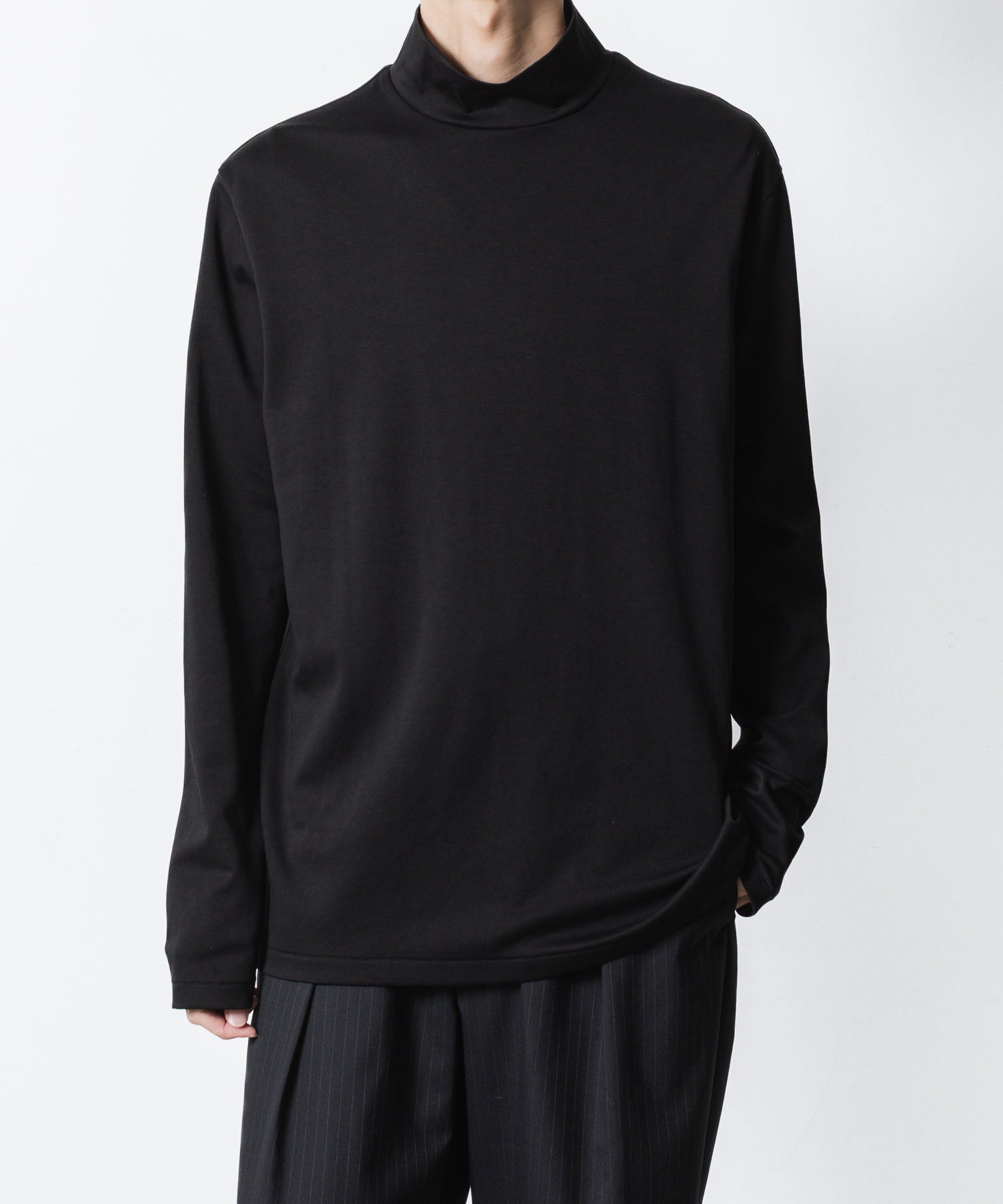 ATTACHMENT アタッチメントのCOTTON DOUBLE FACE SLIM FIT HIGHNECK L/S TEE - BLACKの公式通販サイトsession福岡セレクトショップ