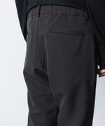 画像をギャラリービューアに読み込む, ATTACHMENT アタッチメントのPE STRETCH DOUBLE CLOTH REGULAR FIT EASY TROUSERS - D.GRAYの公式通販サイトsession福岡セレクトショップ
