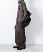 画像をギャラリービューアに読み込む, ATTACHMENT アタッチメントのPE STRETCH DOUBLE CLOTH BELTED STRAIGHT TROUSERS - D.KH GRAYの公式通販サイトsession福岡セレクトショップ
