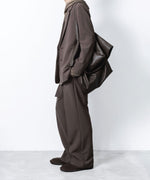 画像をギャラリービューアに読み込む, ATTACHMENT アタッチメントのPE STRETCH DOUBLE CLOTH BELTED STRAIGHT TROUSERS - D.KH GRAYの公式通販サイトsession福岡セレクトショップ
