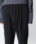 画像をギャラリービューアに読み込む, ATTACHMENT アタッチメントのPE STRETCH DOUBLE CLOTH REGULAR FIT EASY TROUSERS - BLACKの公式通販サイトsession福岡セレクトショップ
