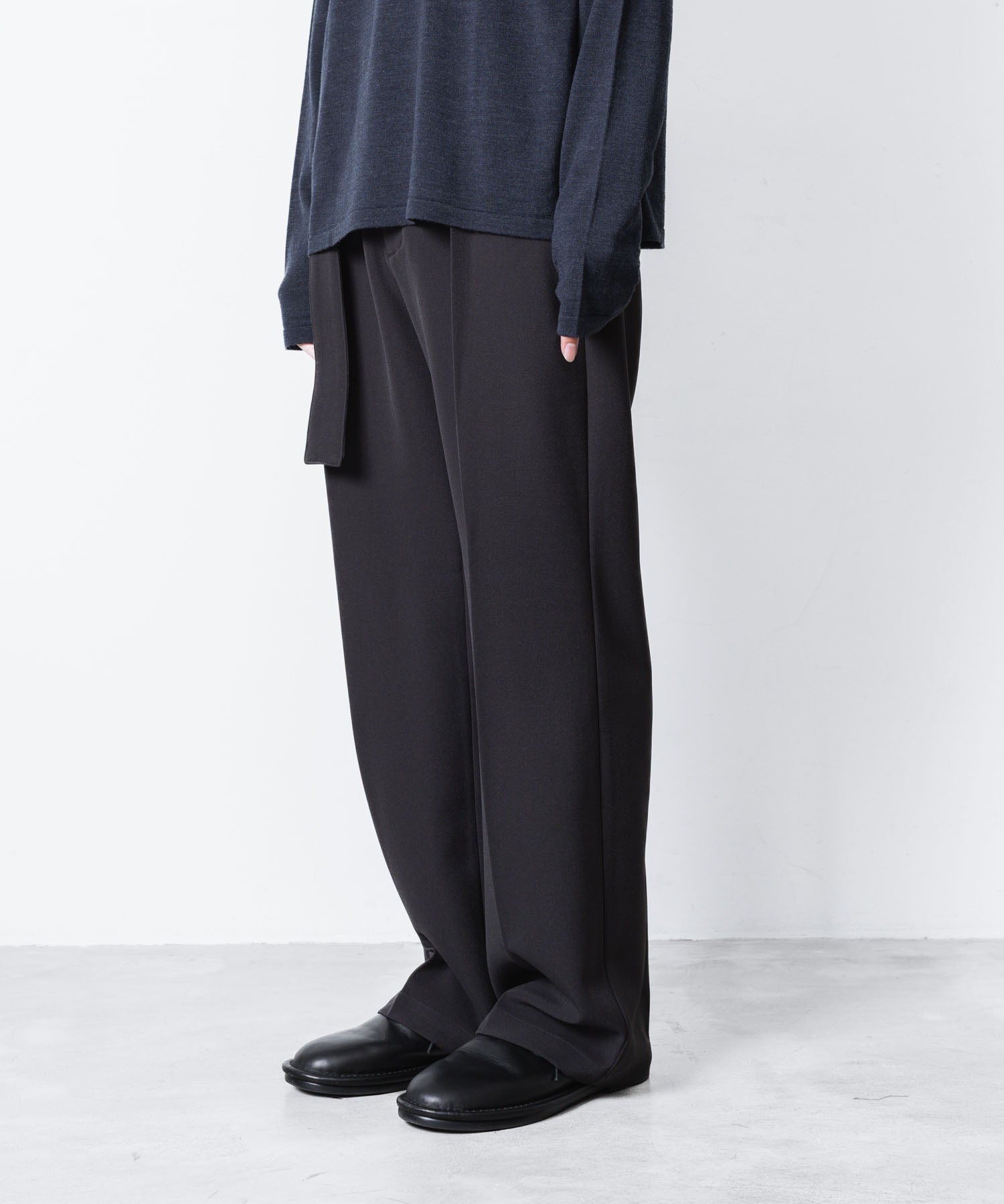 ATTACHMENT アタッチメントのPE STRETCH DOUBLE CLOTH BELTED STRAIGHT TROUSERS - D.GRAYの公式通販サイトsession福岡セレクトショップ