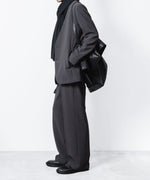 画像をギャラリービューアに読み込む, ATTACHMENT アタッチメントのPE STRETCH DOUBLE CLOTH BELTED STRAIGHT TROUSERS - X.GRAYの公式通販サイトsession福岡セレクトショップ
