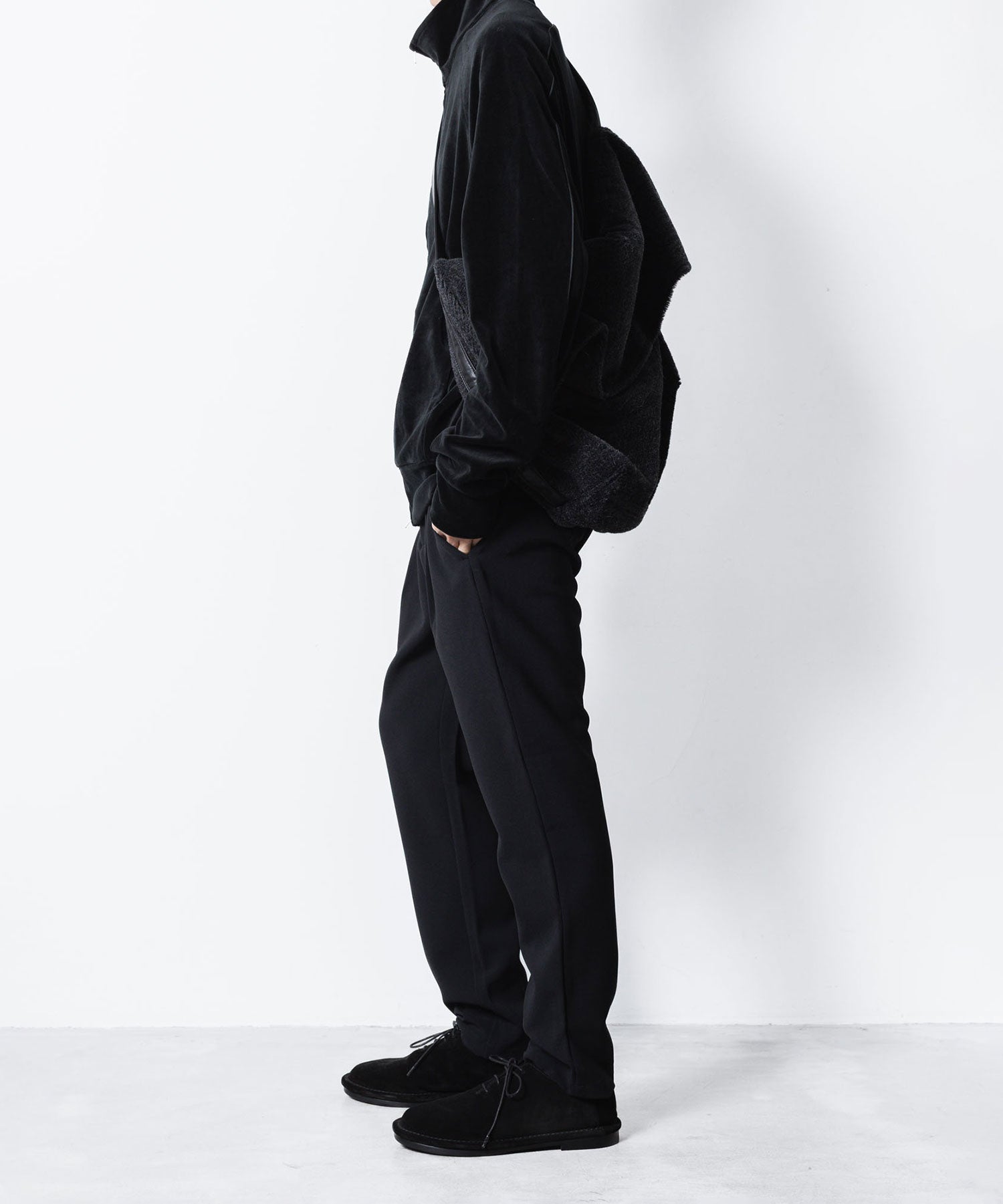 ATTACHMENT アタッチメントのPE STRETCH DOUBLE CLOTH REGULAR FIT EASY TROUSERS - BLACKの公式通販サイトsession福岡セレクトショップ
