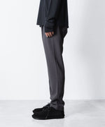 画像をギャラリービューアに読み込む, ATTACHMENT アタッチメントのPE STRETCH DOUBLE CLOTH REGULAR FIT EASY TROUSERS - X.GRAYの公式通販サイトsession福岡セレクトショップ
