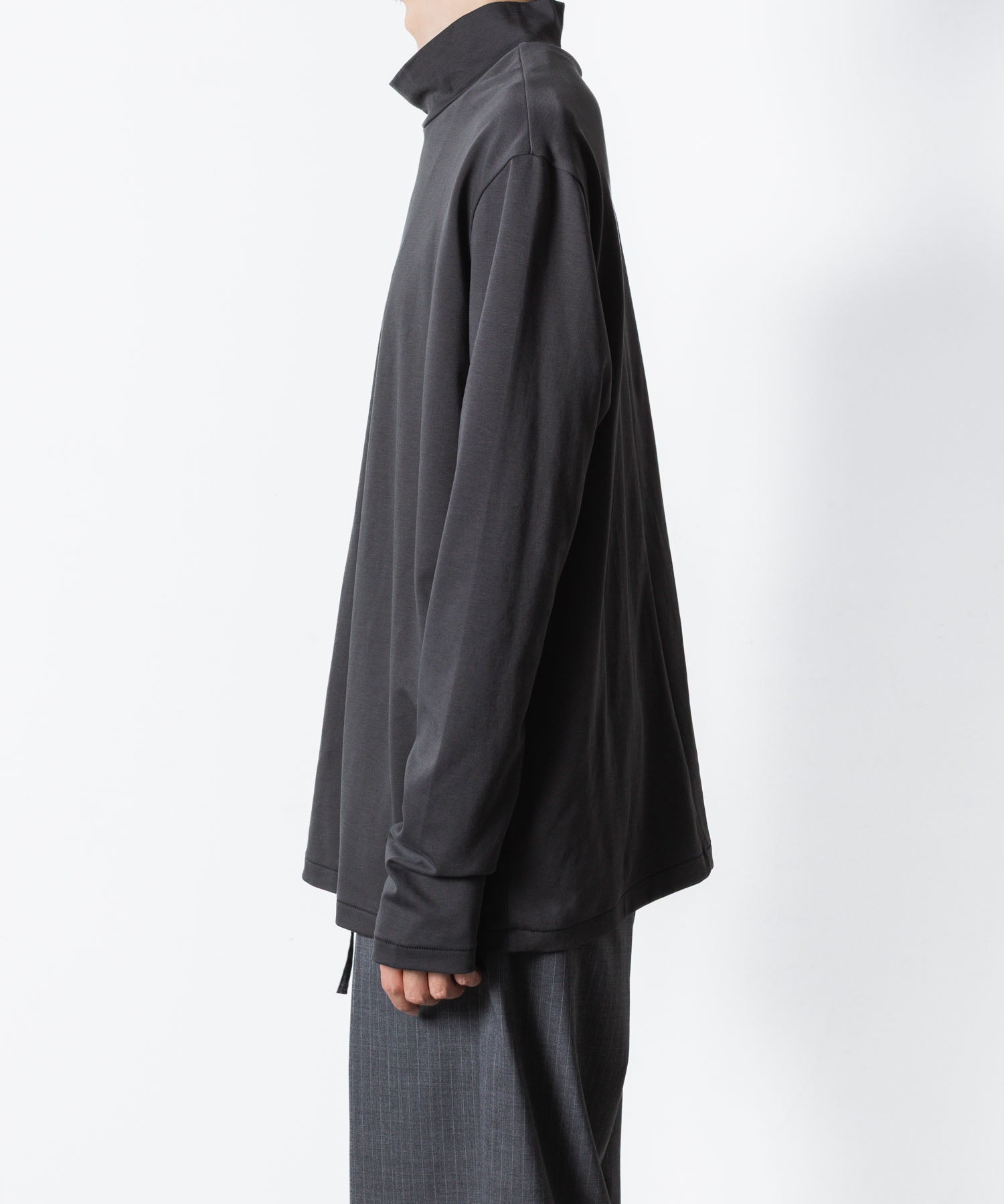 ATTACHMENT アタッチメントのCOTTON DOUBLE FACE SLIM FIT HIGHNECK L/S TEE - D.GRAYの公式通販サイトsession福岡セレクトショップ