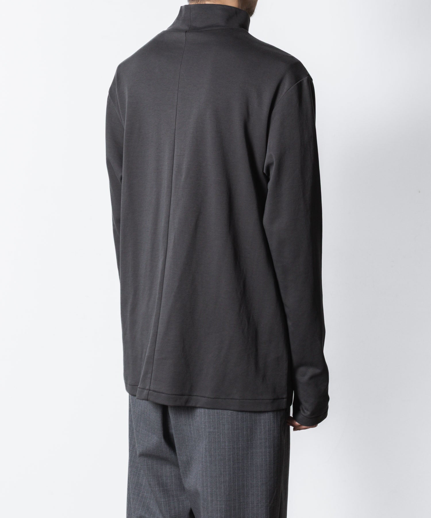 ATTACHMENT アタッチメントのCOTTON DOUBLE FACE SLIM FIT HIGHNECK L/S TEE - D.GRAYの公式通販サイトsession福岡セレクトショップ
