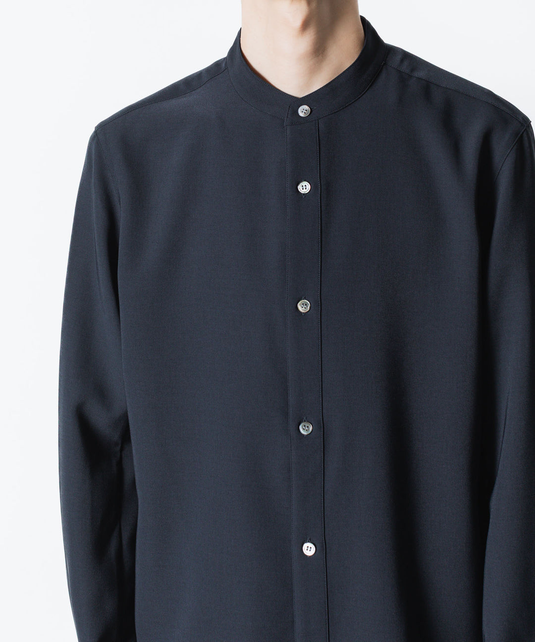 ATTACHMENT アタッチメントのPE COMPACT TWILL BAND COLLAR DRESS SHIRT - NAVYの公式通販サイトsession福岡セレクトショップ
