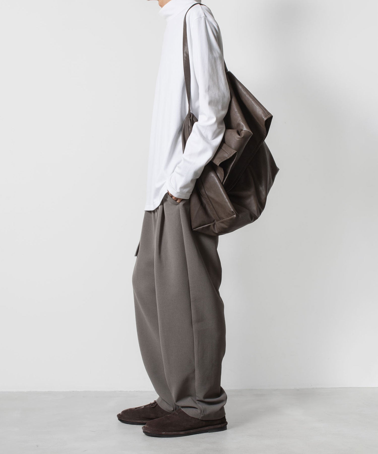 ATTACHMENT アタッチメントのCOTTON DOUBLE FACE SLIM FIT HIGHNECK L/S TEE - WHITEの公式通販サイトsession福岡セレクトショップ