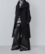 画像をギャラリービューアに読み込む, ato(アトウ)のSYNTHETIC LEATHER WIDE FLAIR PANTS - BLACKの公式通販サイトsession福岡セレクトショップ
