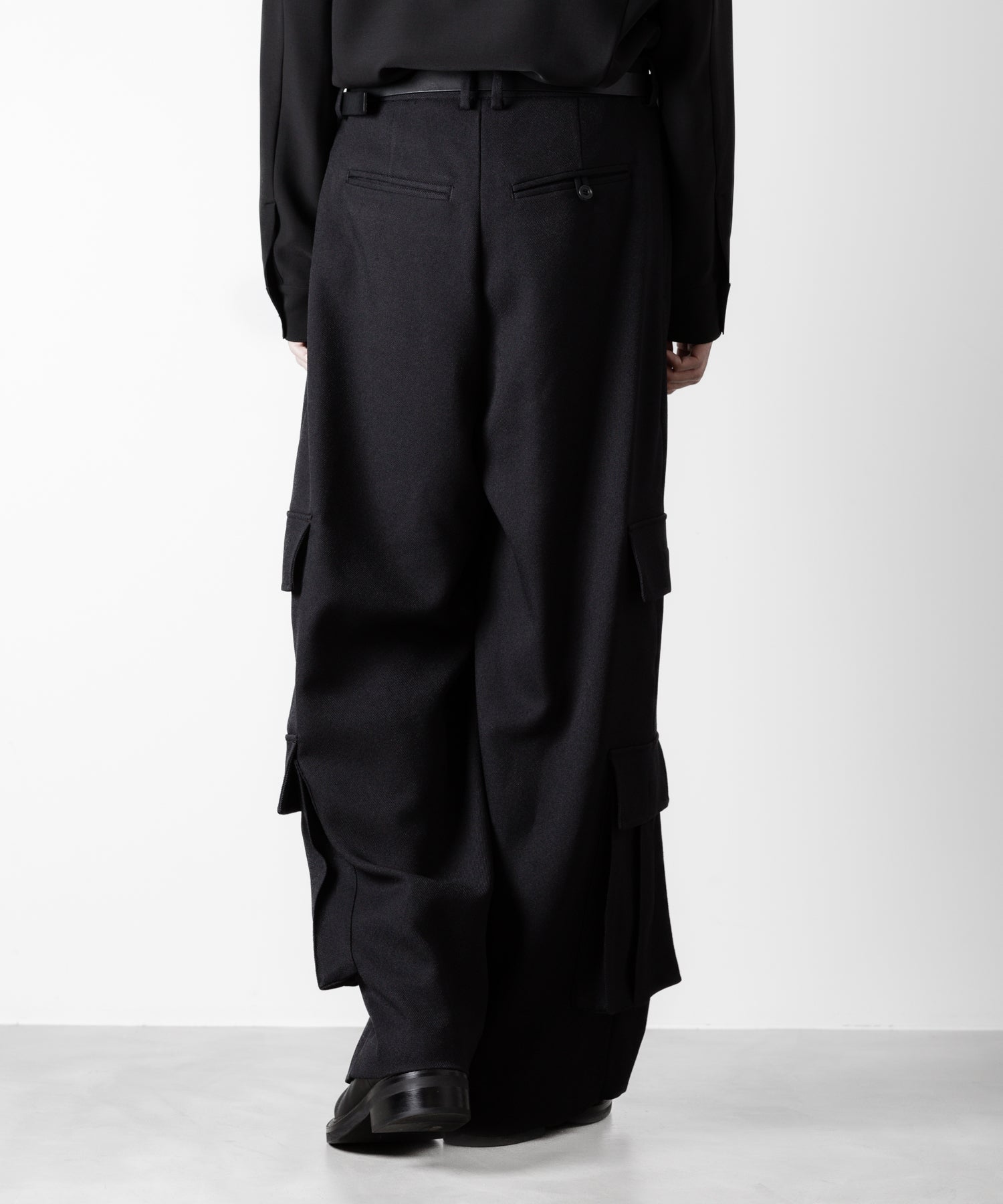 ato(アトウ)のDOUBLE POCKET WIDE PANTS - BLACKの公式通販サイトsession福岡セレクトショップ