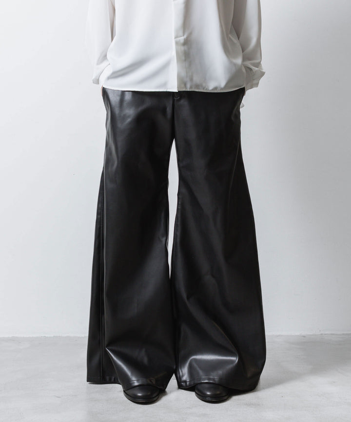ato(アトウ)のSYNTHETIC LEATHER WIDE FLAIR PANTS - BLACKの公式通販サイトsession福岡セレクトショップ