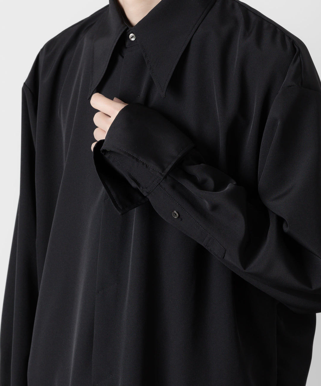 ato(アトウ)のOVERSIZED DOUBLE CUFFS SHIRT - BLACKの公式通販サイトsession福岡セレクトショップ