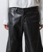 画像をギャラリービューアに読み込む, ato(アトウ)のSYNTHETIC LEATHER WIDE FLAIR PANTS - BLACKの公式通販サイトsession福岡セレクトショップ

