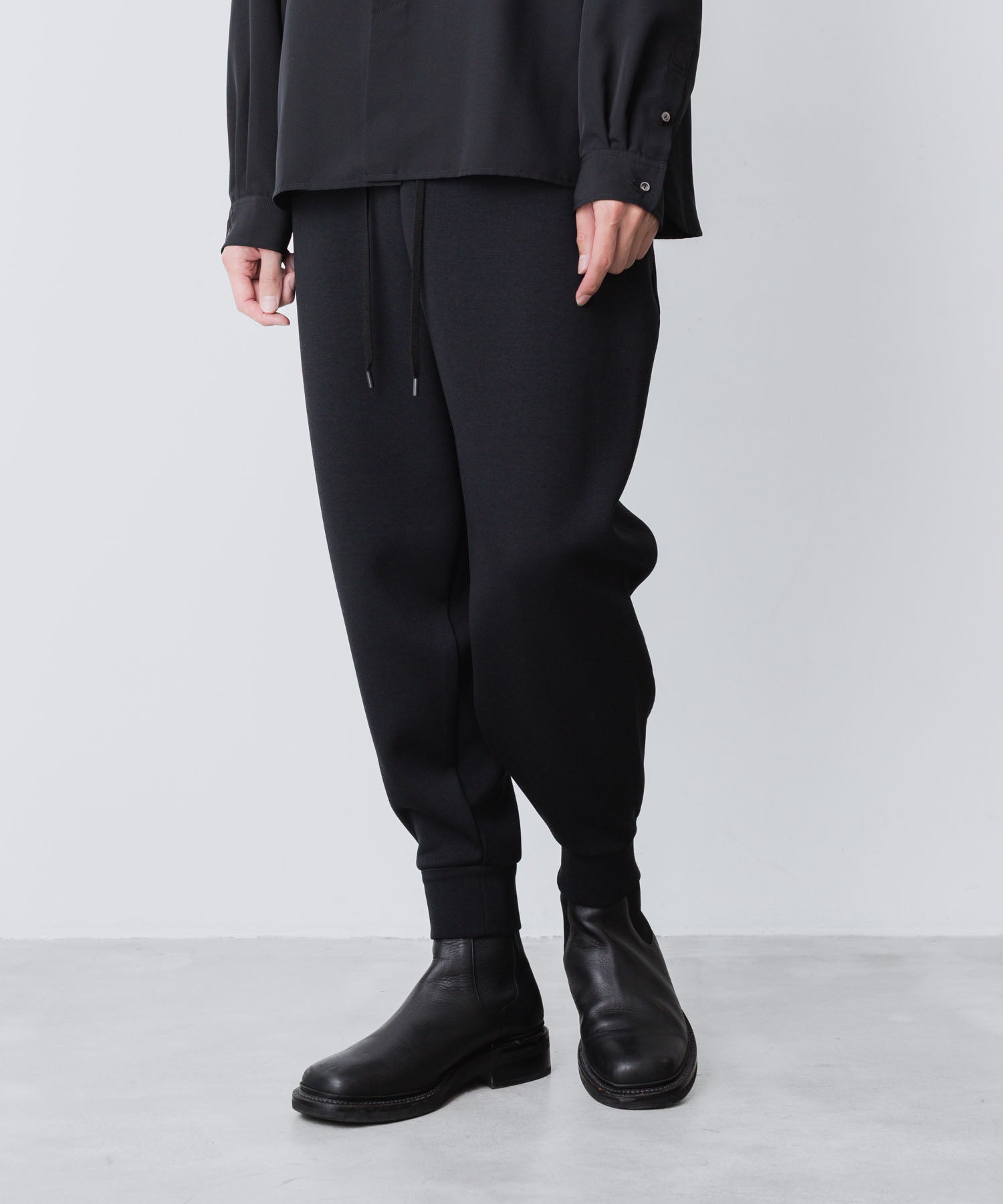 ato(アトウ)のAIR CUSHION SWEAT PANTS - BLACKの公式通販サイトsession福岡セレクトショップ