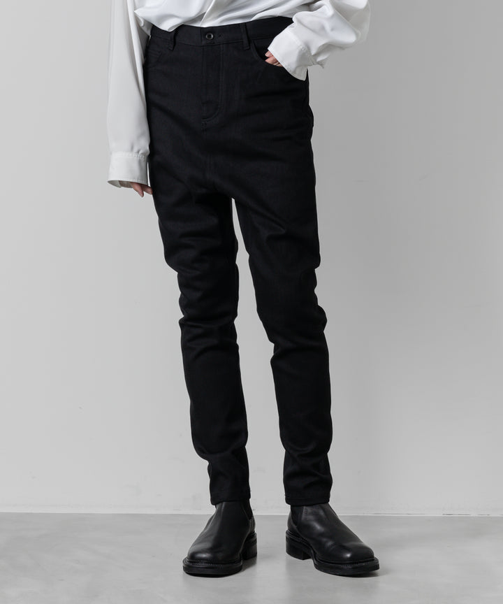 ato(アトウ)のSTRETCH DENIM SARROUEL PANTSのBLACK