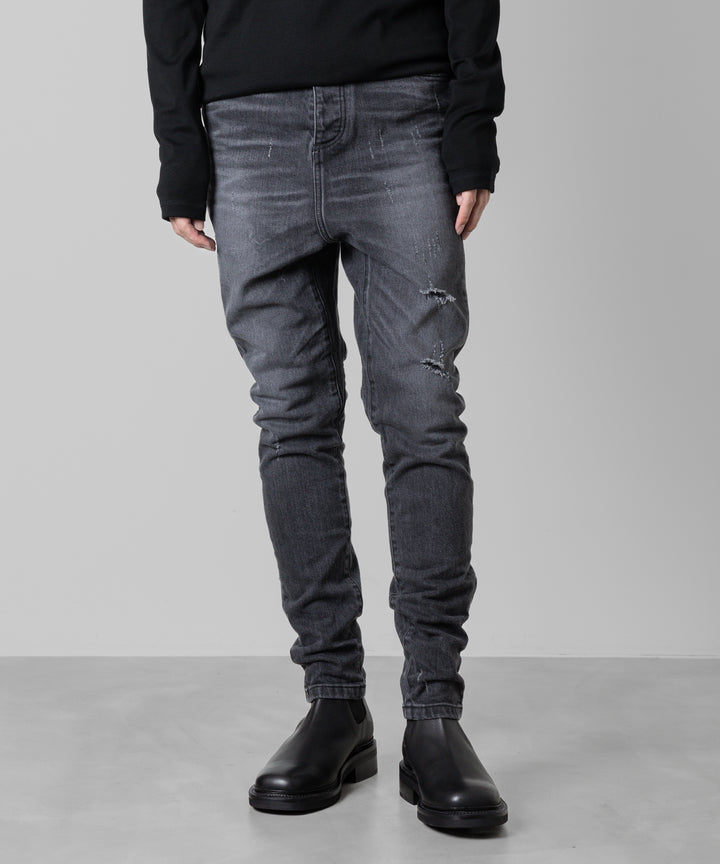 ato(アトウ)の23awコレクションのDAMAGED STRETCH SARROUEL DENIM PANTSのBLACK